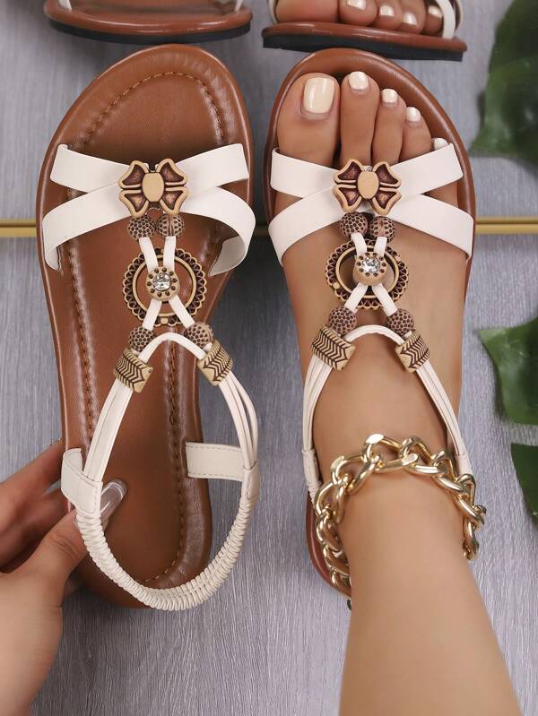 2025 New Fashion High-End Ladies Casual Chic Niche Vintage Pearl Decor Flat Soft Cushioned Bohemian Beach Sandals