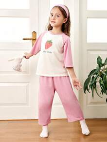 mini bala 女童字母草莓印花插肩袖上衣和裤子睡衣套装 - 粉紅 - 查看 3