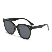 1pc Fashion Square Frame Glasses, High-End Retro Style Eyeglasses - Black Frame Gray Film - View 3