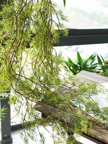 1 件人造常春藤藤蔓植物，140 厘米仿真悬挂绿色植物，适用于遮光窗帘、窗户装饰、空调管道和天花板装饰、商店橱窗美化，非常适合复活节、圣帕特里克节、情人节、母亲节、毕业典礼 - 多功能节日装饰、客厅窗帘