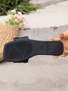 Women's Classic Square-Toe Ruched Strap Sandals, Fashionable, Simple And Versatile Design - Black - View 2