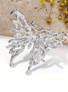 1pc Exaggerated Gold Liquid Metal 3D Butterfly Ring, European & American Style