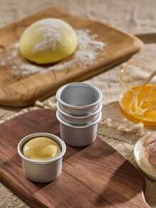 Cirelle Conjunto de Natal com 4 formas de mini pudins circulares de 2 polegadas antiaderentes e base destacável - adequado para cheesecake, pão, pizza, bolo de chiffon e gummies - Ferramentas de cozinha DIY. Observe que o tamanho de 2 polegadas não é grande e é adequado apenas para fazer mini pudins ou mini cupcakes