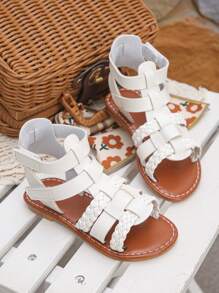 1 Pair Casual & Fashionable Girls Flat Roman Sandals And Round Toe Beach Shoes, Suitable For Daily Life, Vacation And Travel
