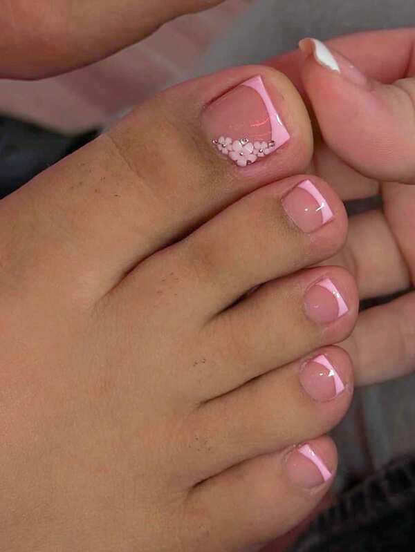 24 piezas de uñas postizas cuadradas cortas con puntas francesas rosas, decoradas con flores de verano y cristales, diseño fresco y brillante para cobertura completa, para uso diario de mujeres y niñas en el verano