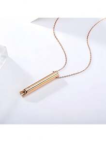 1 szt./2 szt. wielokolorowy losowy tytanowy stalowy nieblaknący Ins stylowy gwizdek łagodzący stres naszyjnik, niszowa regulowana biżuteria z wisiorkiem oddechowym. Wykonany ze zdrowych materiałów, ma wysoką twardość i jest lekki, z mini i kompaktowym designem.