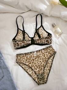 1 Set Mesh & Leopard Printed Wirefree Bra And Panty Set