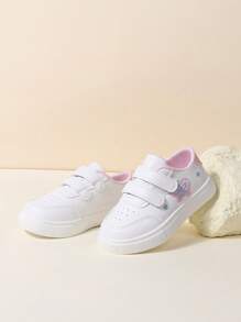 Nuove sneaker casual bianche alla moda per bambini