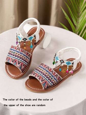 Sandalia 2025 nueva, sandalia infantil, sandalia de playa, sandalia de estilo famoso, sandalia de color de moda beige, sandalia de diamante brillante, sandalia de estilo bohemio, cómoda y resistente al desgaste, cinturón tejido a mano