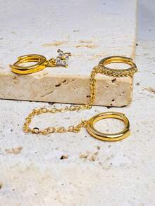 三件套耳环，精致小巧，多孔设计，可爱立方氧化锆花朵造型，14K金材质，轻盈低敏，适合耳骨穿孔，女士饰品