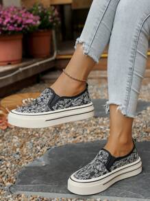 Women's Casual Fabric Sneakers, Flat, Fashion, Versatile, Slip-On, Chinese Style Embroidery