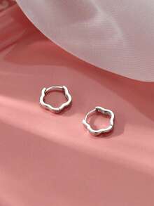 Nooxian 一对简约时尚银色花形耳环