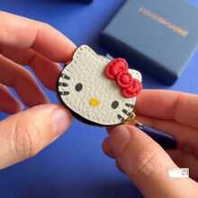 Sanrio 1 pieza Llavero de Hello Kitty - Estuche de llaves de piel, con cremallera dorada, llavero multifuncional, diseño compacto, adecuado para uso doméstico, regalos festivos, accesorios de decoración, cierre de cremallera duradero, organizador de llaves, aplicable para accesorios de Hello Kitty, decoración para parejas