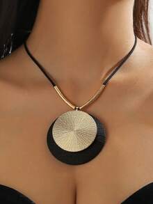 1pc Minimalist Vintage Style Dual Color Metal Disc Pendant Necklace - Gold - View 5