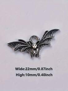 Set de 10 piezas de charms, colgantes y embellecimientos metálicos con diseño de murciélago para hacer joyas, pulseras y collares de temática de Halloween - Plata 30 piezas - Ver 2