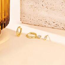 Set de 3 aretes aros pequeños dorados tipo abrazador para mujeres, chapados en 14K, hipoalergénicos, livianos, para orejas sensibles, aretes para uso diario para perforaciones de cartílago, joyería para mujeres y niñas como regalo