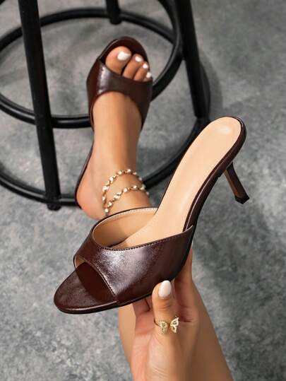 Damskie eleganckie, spiczaste, gładkie, lakierowane sandały na imprezę i do pracy, uniwersalne, modne, na wysokim obcasie