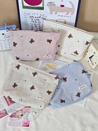 Bolsa de maquillaje con gran capacidad y diseño sencillo y lindo de osito, ligera y versátil, adecuada para la escuela, viajes y uso diario, decoración de habitaciones, bolsas, bolsa de maquillaje, tocador, viaje, bolsa de maquillaje, artículos de viaje, organizador, almacenamiento, artículos de viaje esenciales, organizador de maquillaje, bolsas de maquillaje, organizador de maquillaje, organizador, bolsa de aseo, organizador de escritorio, bolsa de cosméticos, bolsa de maquillaje, organizar maquillaje, accesorios de tocador, bolsa de maquillaje, bolsas de maquillaje, regalos de Navidad, bolsa, viaje, regalos para mujeres, artículos de viaje esenciales, bolsa, embrague / bolso pequeño, organizador de maquillaje, organizar maquillaje, bolsa, soporte de brochas, mini bolsa, bolsa de gran capacidad