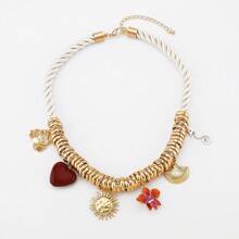 Mydear 1 Stück Halskette mit Ozean-inspirierten, mehrfarbigen Anhängern wie Muscheln, Seepferdchen, Krabben, Herzen, Blumen und Sonne, geeignet für Frauen als Strandaccessoire im Sommer