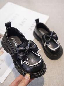 Tibanyu 1 Pair Girls Flat Shoes, Low-Cut Children Casual Loafers, Fashion Slip-On Flats, Comfortable Low-Top Hook And Loop Design, Lightweight Flat Shoes For Indoor/Outdoor, Suitable For Spring/Fall, Everyday Activities, Parties