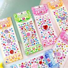 Set di 3/4/5/6/7/10 pezzi di adesivi con cristalli acrilici in diversi design 3D/stereoscopici come cuore, goccia d acqua, pentagramma, quadrifoglio, cerchio, fiore, delfino, farfalla, stella, loto, quadrato, perla, conchiglia, ananas, di dimensioni da 4mm a 30mm, gemme acriliche di alta qualità e brillanti