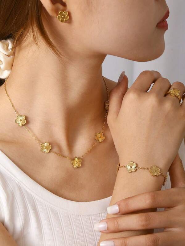 1pc/Set Elegant Minimalist Versatile 18K Gold Plated Stainless Steel Clover Necklace, Bracelet, Earrings & Ring Jewelry Set, Suitable For Women Everyday & Party Wear