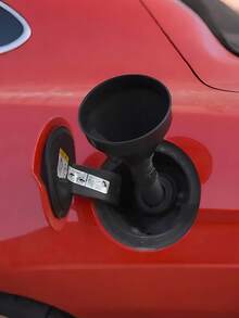 Universal Hands-Free Fueling Funnel With Retractable Hose – For Motorcycles Cars, Foldable Compact Design, Flexible Hose For Oil Liquid Transfer, Durable Plastic Spill-Proof Fuel Tool, Ideal For Outdoors Garages Emergencies, Compatible With Oil Filters Gasoline Engines Transport Accessories