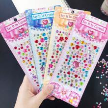 Set di 3/4/5/6/7/10 pezzi di adesivi con cristalli acrilici in diversi design 3D/stereoscopici come cuore, goccia d acqua, pentagramma, quadrifoglio, cerchio, fiore, delfino, farfalla, stella, loto, quadrato, perla, conchiglia, ananas, di dimensioni da 4mm a 30mm, gemme acriliche di alta qualità e brillanti