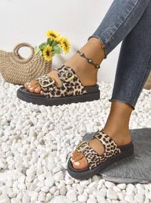 1 par de sandalias con plataforma y hebilla de estampado de leopardo sexy, suela gruesa para usar en la playa/resort al aire libre en verano, con diseño de dedo abierto y cuña deslizable a la moda para mujeres