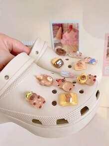 12pcs Fashion New Hole Shoe Flower Decorations, Fit For Summer Cute Slippers Decoration Clips, Transparent Cartoon Cute 3D Unisex Shoe Accessories Back To School