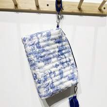 1 件经典绘画数码印花手提包、运动健身单肩包、妈妈婴儿车挂包，配有纸巾袋，包含长肩带和挂钩 - 彩色 - 查看 14