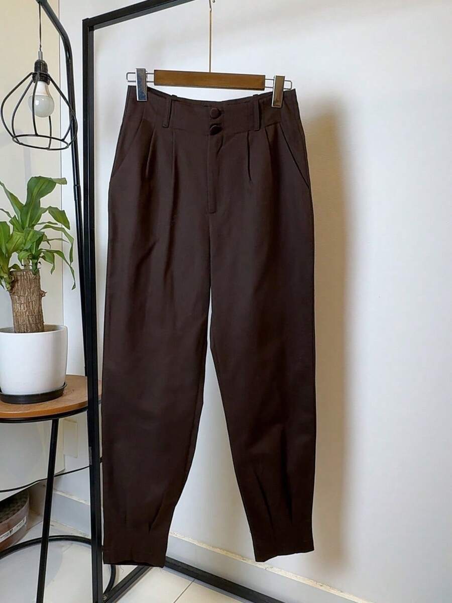 ISADORA MODA Women's Carrot Pants Twill, 2 Buttons, With Pockets, Solid Color() - CASTANHO ESCURO - View 1