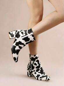 COWBOOTS BOTINES DE VACA/BOTINES COMODOS DE VACA/BOTINES DE MUJER VACA/BOTINES NEGRO Y BLANCO COMODOS  Y2K  Sexy  De moda  Cowboy    COWBOOTS - Blanco y Negro - Ver 4