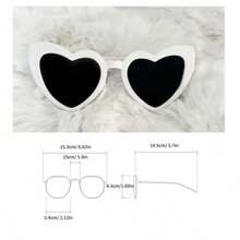 1/5 pezzi Occhiali a forma di cuore alla moda - Realizzati in materiale policarbonato - Disponibili in nero e bianco - Personalizzabili con pennarelli a olio colorati per il fai-da-te - Accessori da matrimonio, oggetti fotografici