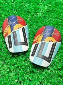 1 Pair 10*6cm, 3.94*2.36in Mini Clip-On Soccer Shin Guards, Classic Football Shin Pads - Multicolor - View 2