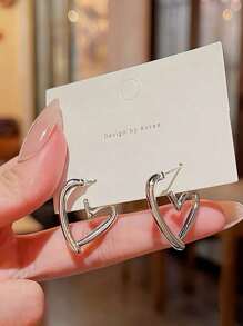 Pendientes de mujer con muesca de amor sencilla, pendientes de plata de ley de lujo ligero, collar versátil para el Día de la Madre, adecuado para ropa de entre semana