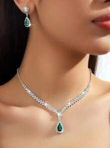 Ensemble de bijoux avec pendentif goutte d'eau cristal scintillant, accessoires de mariage de mariée de luxe, convient pour les soirées formelles