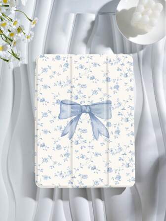 Skyddsfodral för surfplattor med ljusblått rosettmönster, kompatibelt med iPad 9.7/10.2/10.5/10.9/12.9/Pro 11 (10:e generationen), kompatibelt med Samsung Galaxy Tab S6 Lite 10.4 tum, kompatibelt med Kindle Paperwhite (12:e generationen, 2024 års utgåva), Kindle (11:e generationen, 2022 års utgåva), mjukt stötsäkert skydd, smart stativ/automatisk väcknings-/vilolägefunktion