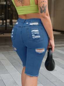 Women's Casual Distressed Raw Hem Denim Shorts With Pockets - Medium Wash - View 3