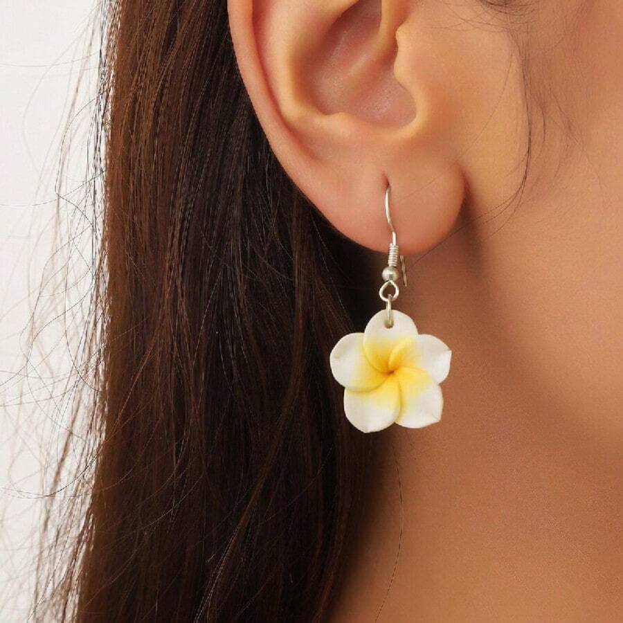 Hawaiian Beach Style Soft Clay Frangipani Earrings, Cute Flower Patterns, Pendant Earrings, Hypoallergenic, Rust-Proof, Suitable For Gatherings, Decorations, Parties, And Beach Wear [Multiple Specifications Available]