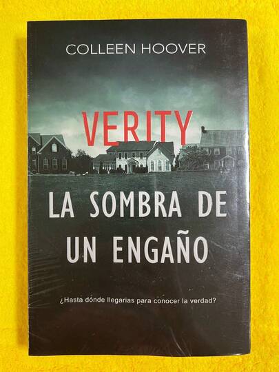 Libro Verity, La sombra de un engaño (Colleen Hoover, Misterio, Asesinato, Obsesion y celos, Verdad vs ficcion, Culpa y redencion, Suspenso, Secretos)