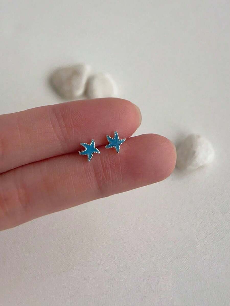 一对金属蓝色海星耳钉，简约星形耳环，优雅女士珠宝，夏季 - 藍色 - 查看 1