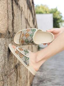 Men's Fashion Print Beige Flip Flops, Casual Outdoor Indoor Slippers For Summer