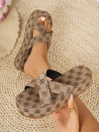 Women's Casual Platform Slide Sandals, New Summer Design With Retro-Style Floral Print, Thick Sole, Open Toe Cross Strap, Versatile For Vacation, Travel, Beach
