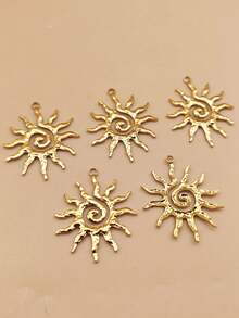 1pc/2pcs/5pcs Stainless Steel Hammered Texture Vintage Sunflower Pendant Accessory, DIY Necklace Jewelry Findings For Women & Men - Yellow Gold - View 2