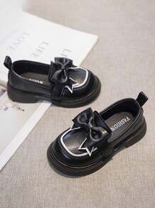 Tibanyu 1 Pair Girls Flat Shoes, Low-Cut Children Casual Loafers, Fashion Slip-On Flats, Comfortable Low-Top Hook And Loop Design, Lightweight Flat Shoes For Indoor/Outdoor, Suitable For Spring/Fall, Everyday Activities, Parties