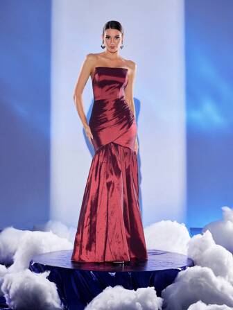 Vestido Longo de Festa e Noite Assimétrico com Amarração, Estilo Tomara-que-Caia, Tecido Trançado, na Cor Vinho