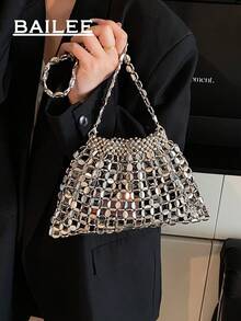 CHICVUE 1 件时尚奢华闪亮银色镂空扁平串珠包，饰有褶皱云朵图案，女士单肩包，适合参加晚宴、时尚活动以及作为圣诞礼物赠送朋友。 - 銀色 - 查看 8