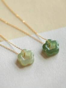 1 peça Moda 18K Banhado a Ouro Aço Inoxidável Pedra Jade Verde Flor Estrela Pingente Colar Para Mulheres Decoração Diária Para Dia Dos Namorados Presente Dia dos Namorados