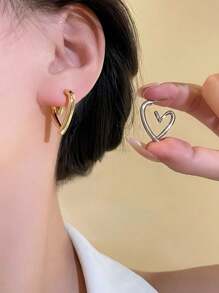 Pendientes de mujer con muesca de amor sencilla, pendientes de plata de ley de lujo ligero, collar versátil para el Día de la Madre, adecuado para ropa de entre semana
